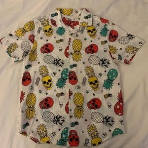 Epic Threads Skeleton/Pineapple White Shirt